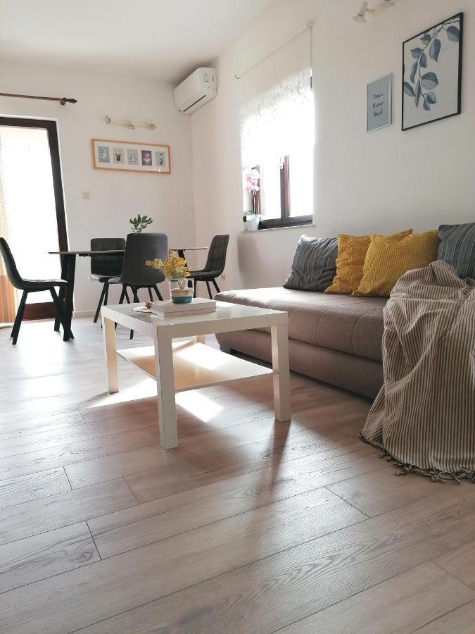 ורסי Apartment Mare מראה חיצוני תמונה